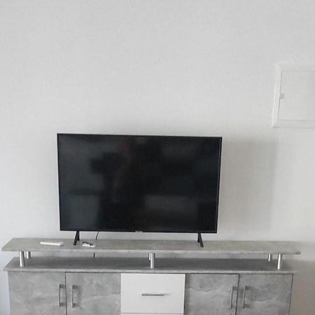 Apartmani Ketryn ツリクヴェニツァ エクステリア 写真