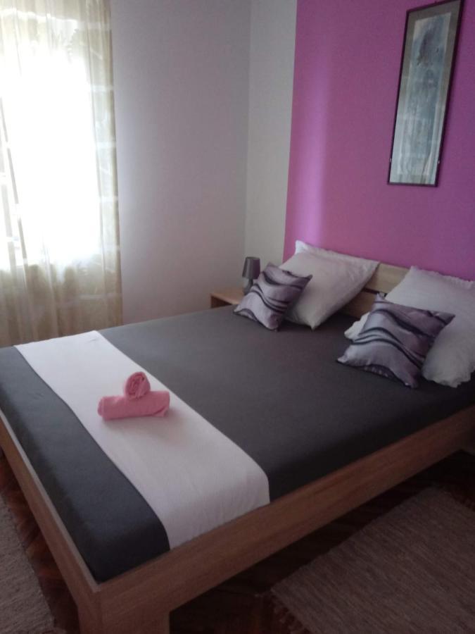 Apartmani Ketryn ツリクヴェニツァ エクステリア 写真