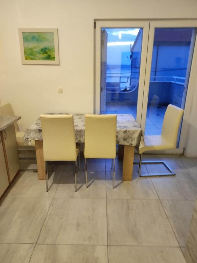 Apartmani Ketryn ツリクヴェニツァ エクステリア 写真