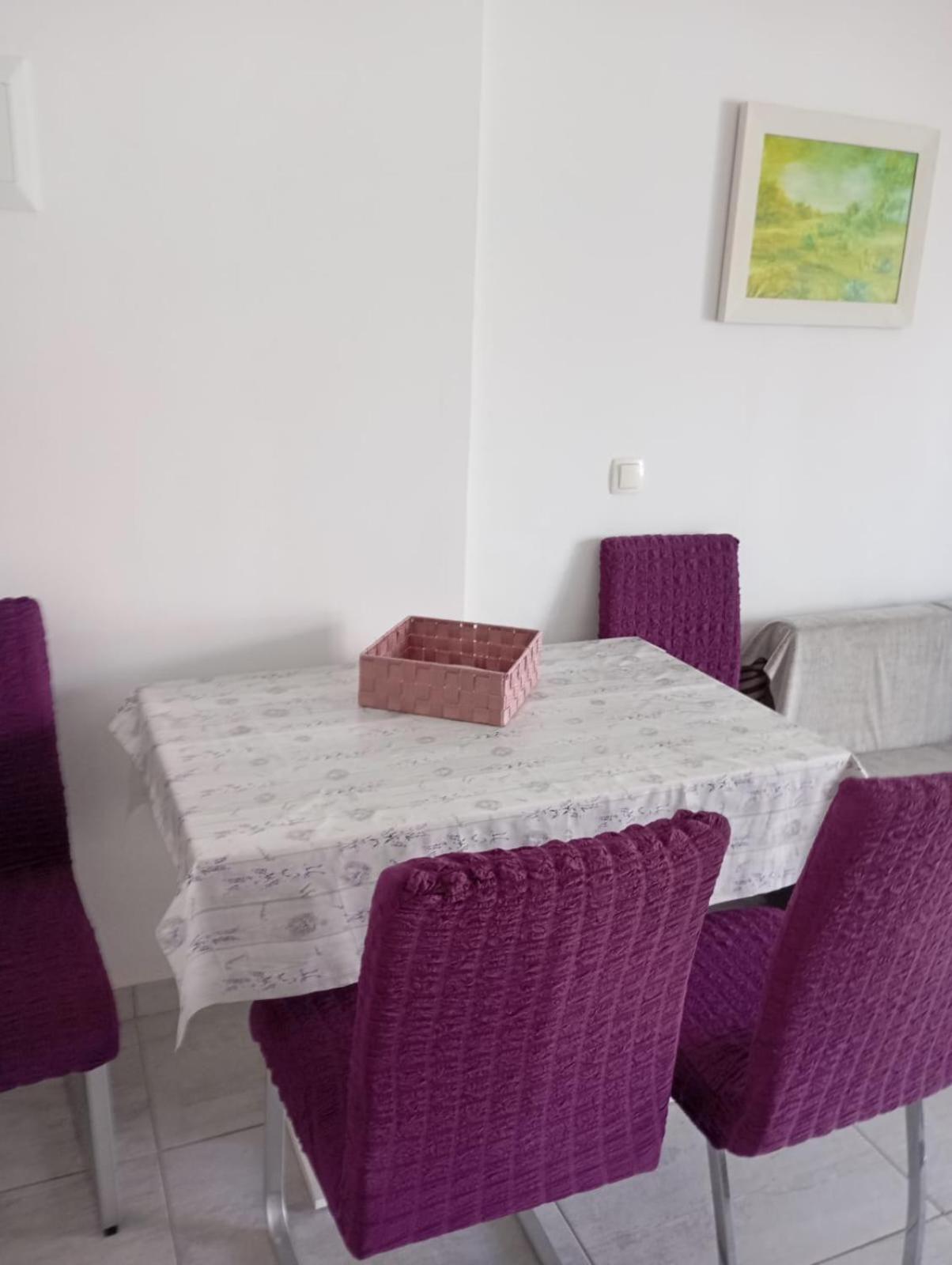 Apartmani Ketryn ツリクヴェニツァ エクステリア 写真