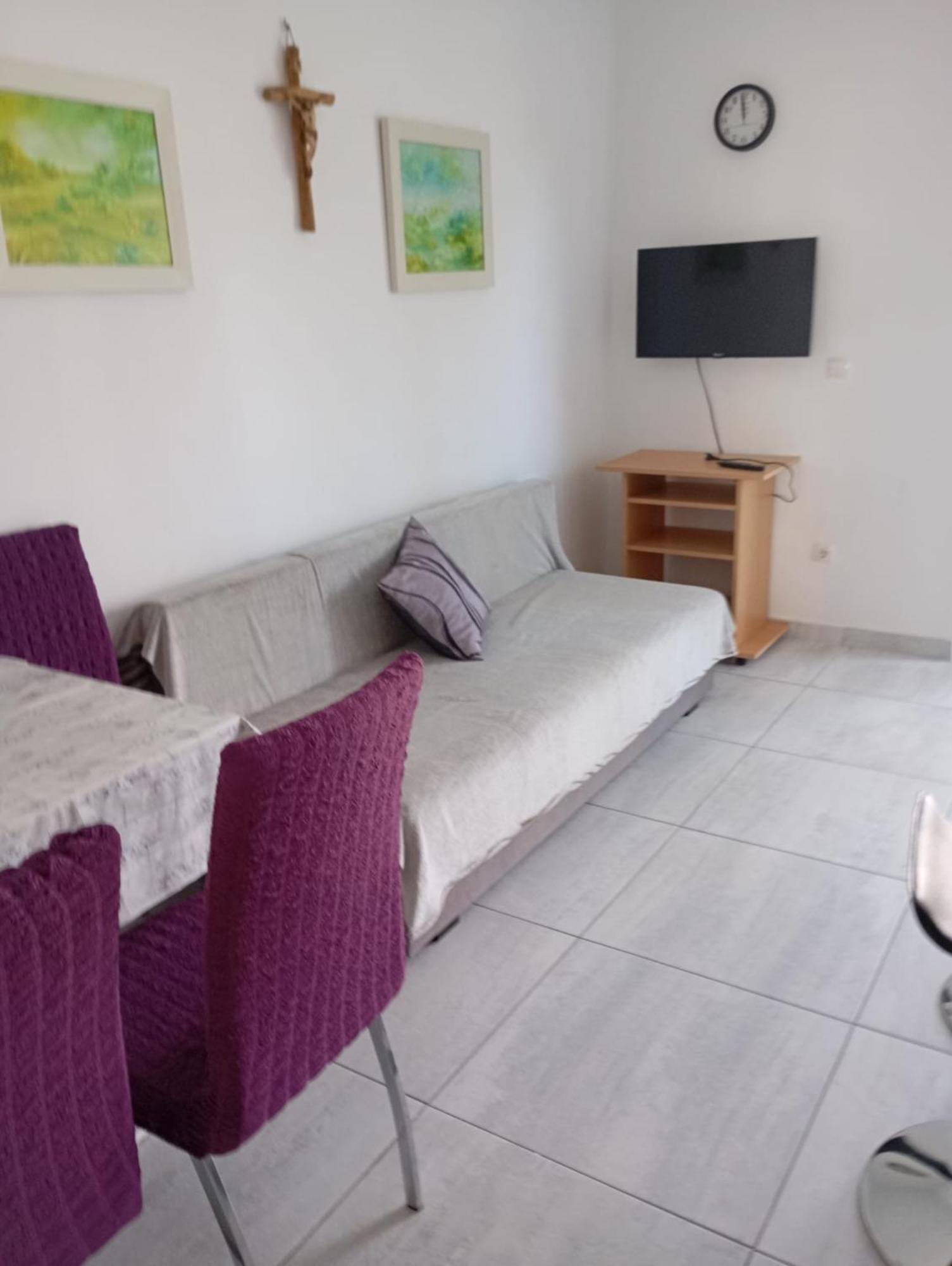 Apartmani Ketryn ツリクヴェニツァ エクステリア 写真